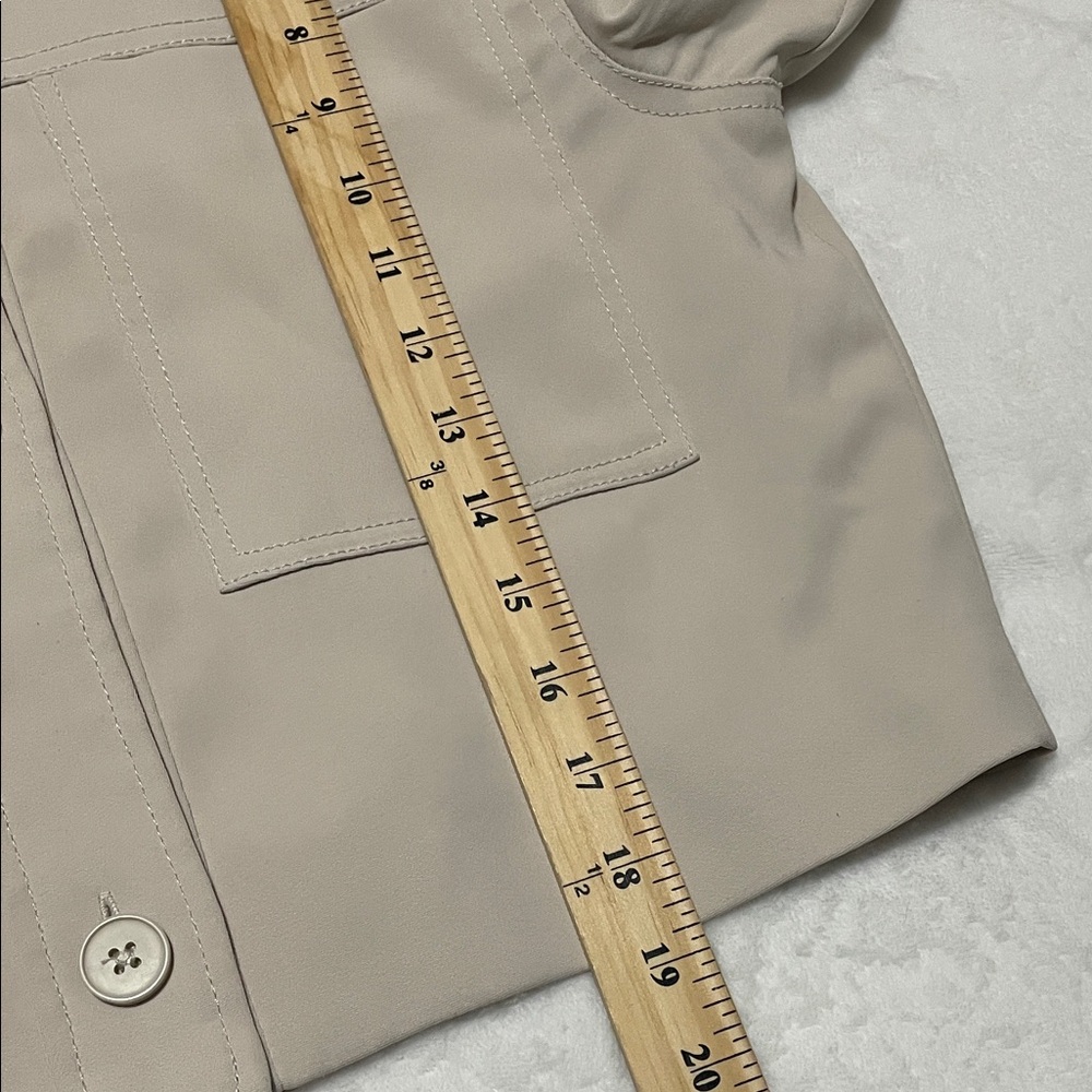 🛑NOT FOR SALE 🛑SOLD🛑Quince Women's Cropped Jacket Beige Blazer Sz Medium - Picture 8 of 14